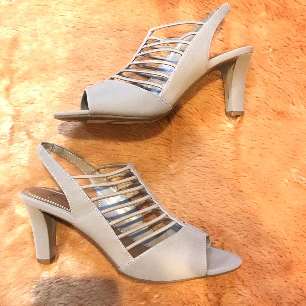 Laura Scott heels SIZE 9.5